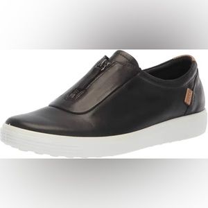 Ecco black soft 7 slip ons